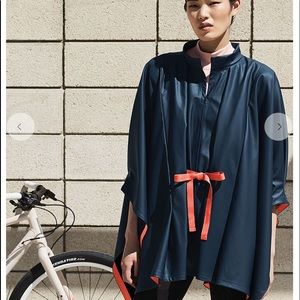 Sweaty Betty Tsubaki Cape